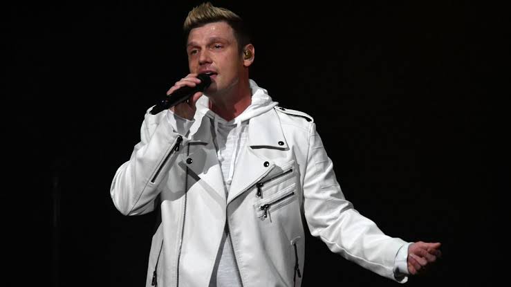 WATCH: Nick Carter Gives Barista the…read more 