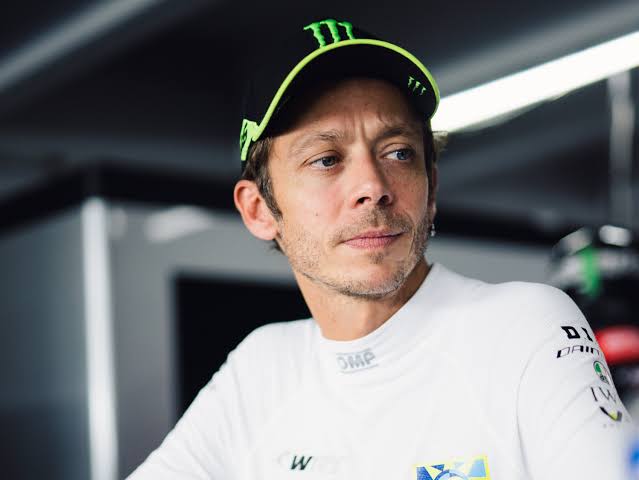 Tristes noticias: Valentino Rossi lamenta anunciar la impactante muerte de su querido…