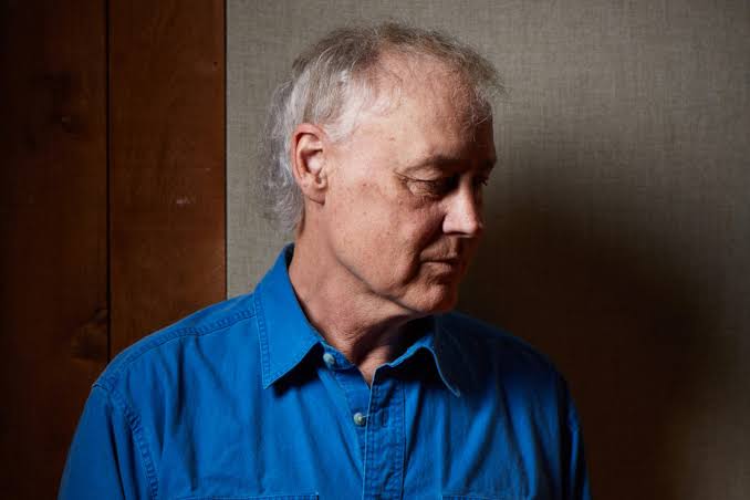 In a deeply moving announcement, musician Bruce Hornsby shared his….