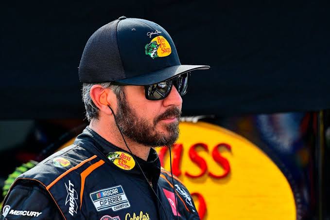 Sad News: Truex Jr. In tears to announce his decision of leaving…… Read more