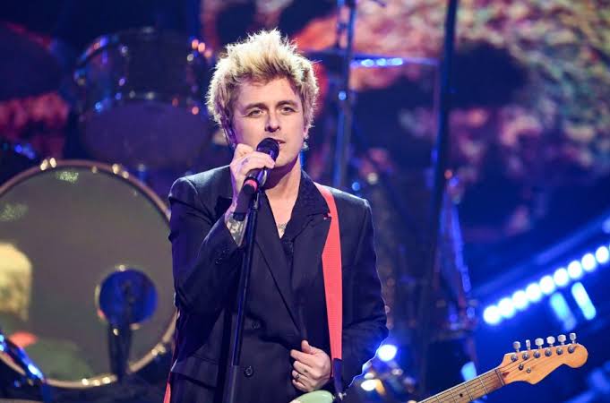 Breaking:Billie Joe Armstrong Cancels Multi-Million Dollar C…read more 