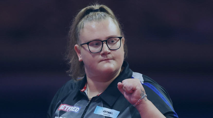 “Darts’ New Queen? Beau Greaves Destroys Records, Stuns Littler, and Secures PDC Tour Card in Style!” 